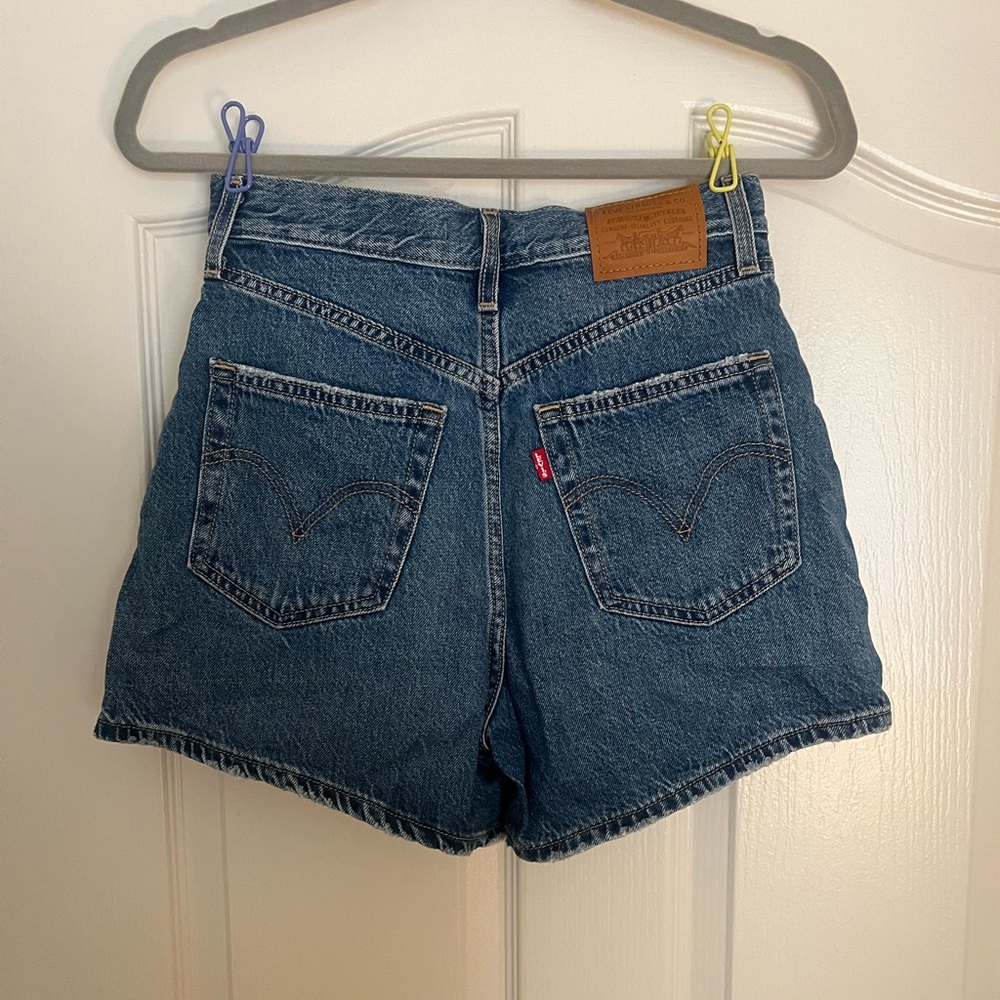 Levi’s High Loose Dark Wash Shorts